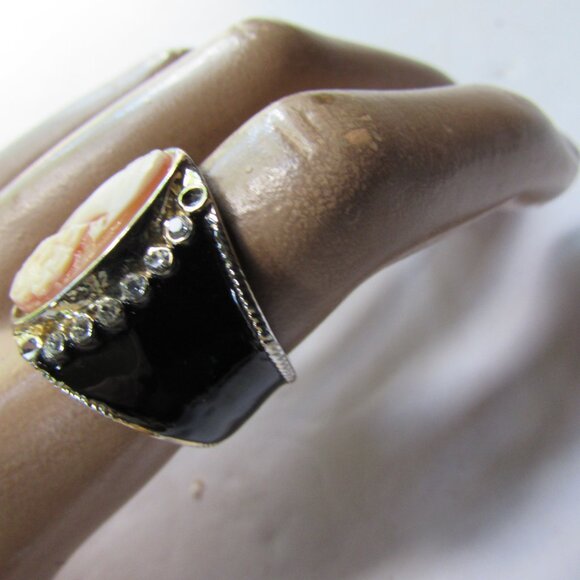 Dazzling Cameo Jewelry Set Amadeo NYC for HSN - Picture 10 of 16